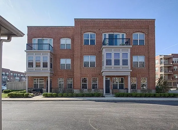 936 Perry St #214 — Photo 9