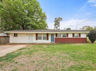 1002 Post Rd, Clinton, MS 39056