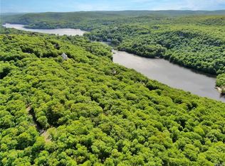 Lookout Mountain Rd, Tuxedo park, NY 10987