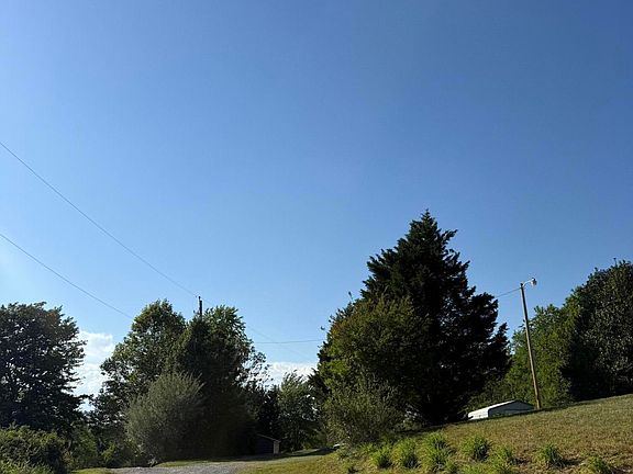 2nd image of 2985 Virgil H Goode Hwy