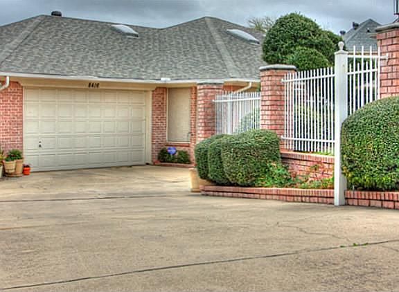 4th image of 8416 Golf Club Cir