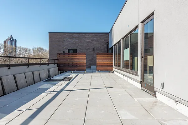 Rented by Nooklyn NYC LLC | media 55