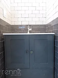 Rented by Rennit Inc.