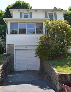 120 Norwood Ave, New London, CT, 06320