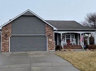 4520 N Westlake Ct, Wichita, KS 67220
