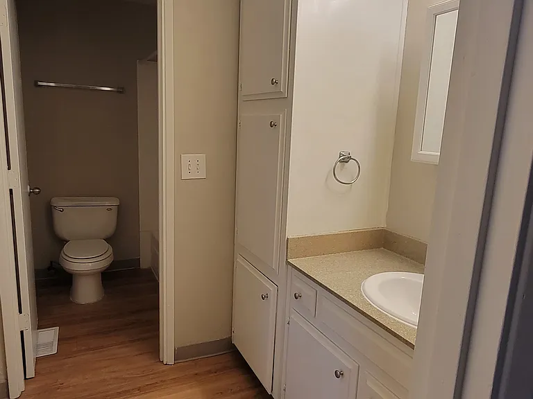 Orchard Court apartments — Photo 7