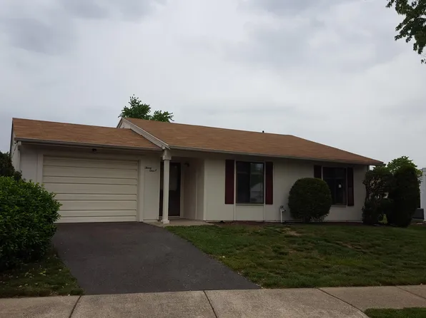 31A Haddon Rd #31A, Monroe Township, NJ 08831
