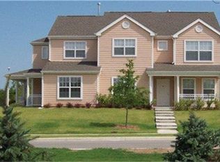 959 Country Club Dr, Tulsa, OK 74127