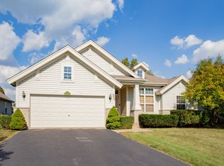 940 Beckett Crossing Dr, Mundelein, IL 60060