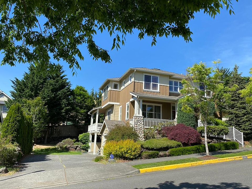 1st image of 16556 NE 118th Way