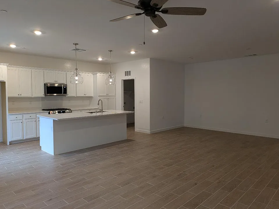 1066 Fruitwood Ave