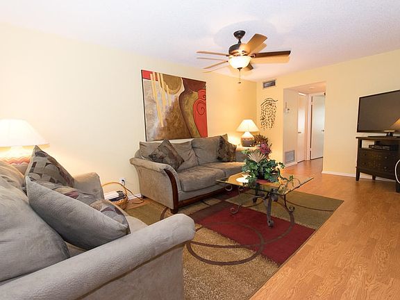 2nd image of 11 Vista Gardens Trl