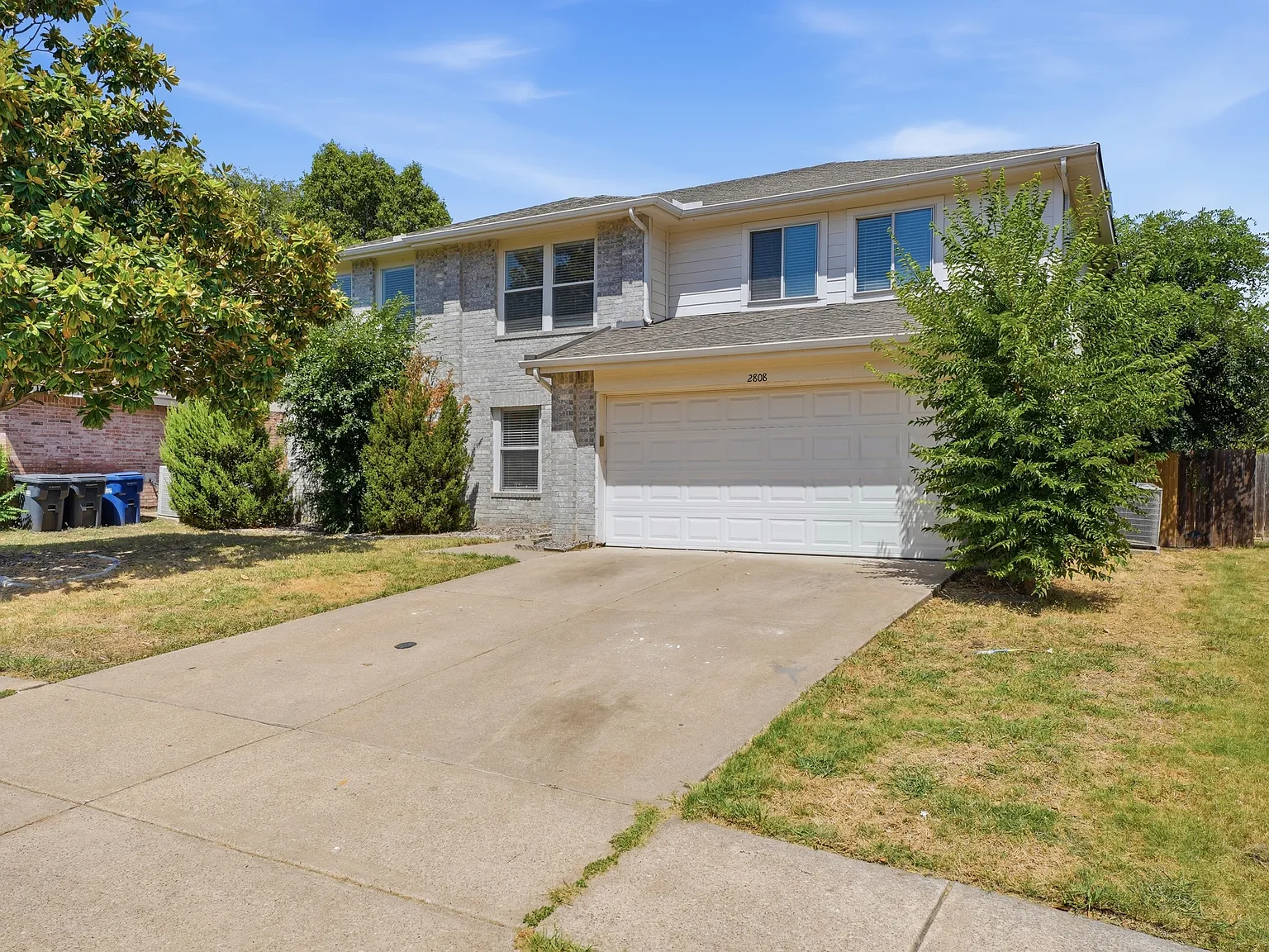 6 bed, 2621 sqft, $3,500 — Photo 1