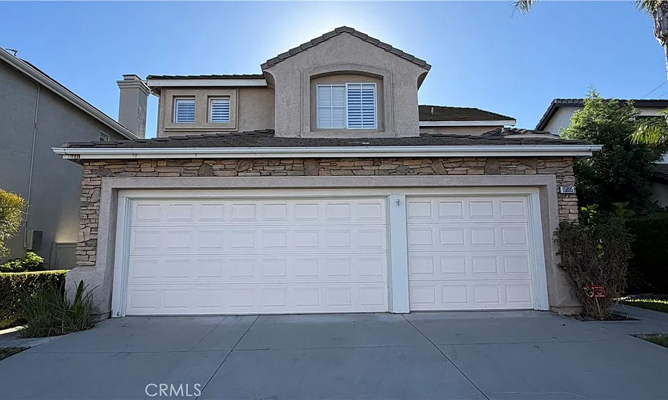 15895 Sedona Dr