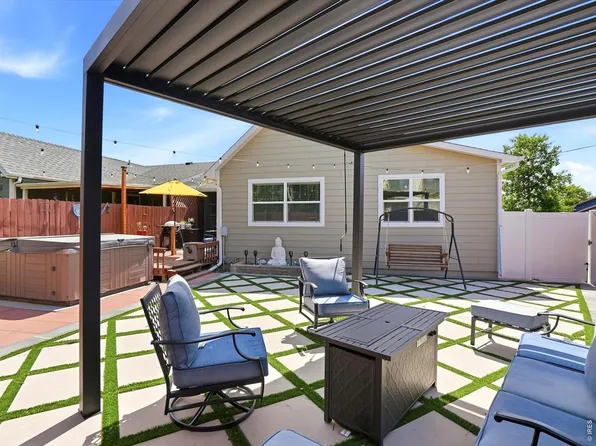1864 Mount Sneffels St, Longmont, CO 80504