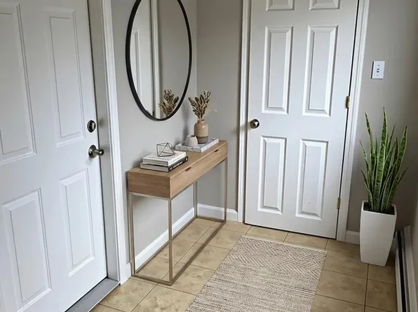 7 Brookdale St #2, Worcester, MA 01604