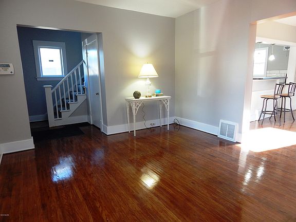 3rd image of 830 Hancock St SE