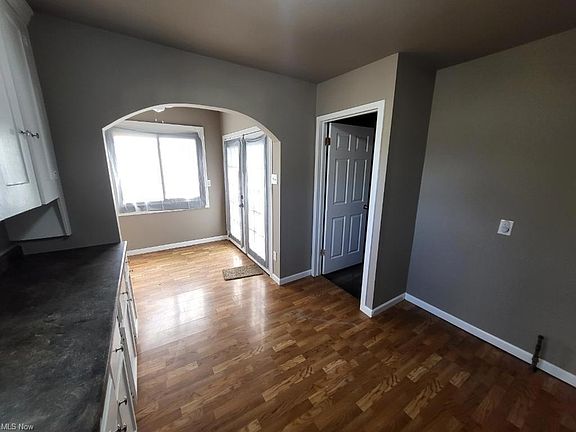 3rd image of 613 Grifton Ave