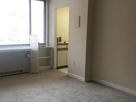 5th image of 1111 Arlington Blvd APT 838