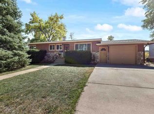 4613 Wentworth Dr, Rapid City, SD 57702