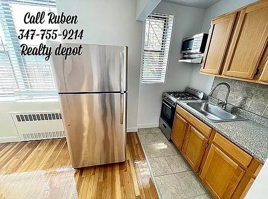 4th image of 142-07 Hoover Ave #516