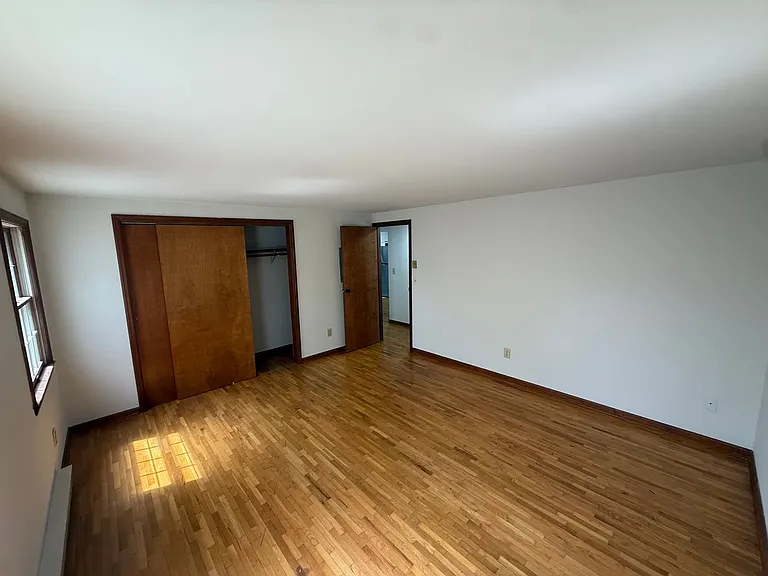 152 McCarty Ave — Photo 16
