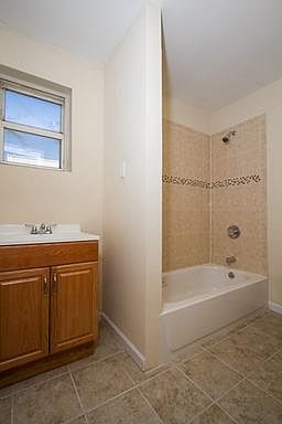 4th image of 66A Williams Ave Unit 1