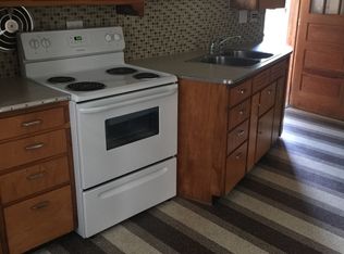 303 E Short St #1-2, Solon, IA 52333
