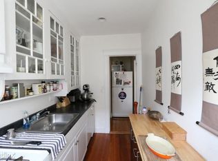 27 Ellery St #2, Cambridge, MA 02138