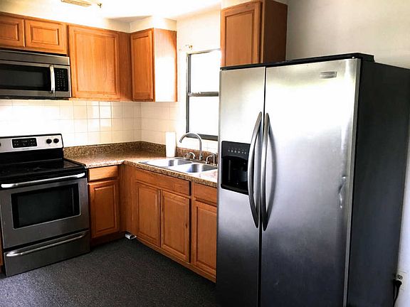 5th image of 1216 Imperial Dr