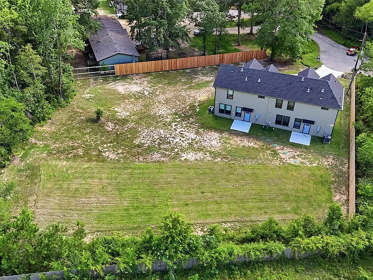 12204 Hairston Cir #B — Photo 23