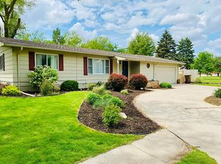 811 17th St, Henderson, NE 68371
