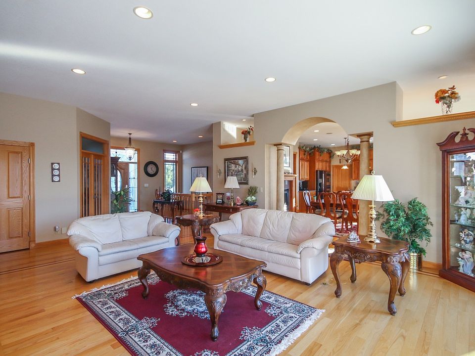 2nd image of 1436 Rolling Ridge Cir