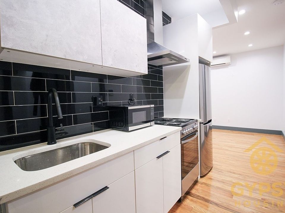 1st image of 230 Montrose Ave #1B