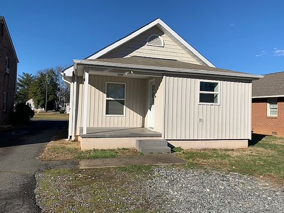 2nd image of 302 Claiborne Ave