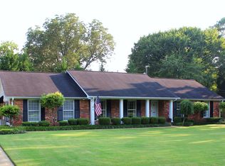 1803 Woodmont Dr SE, Decatur, AL 35601