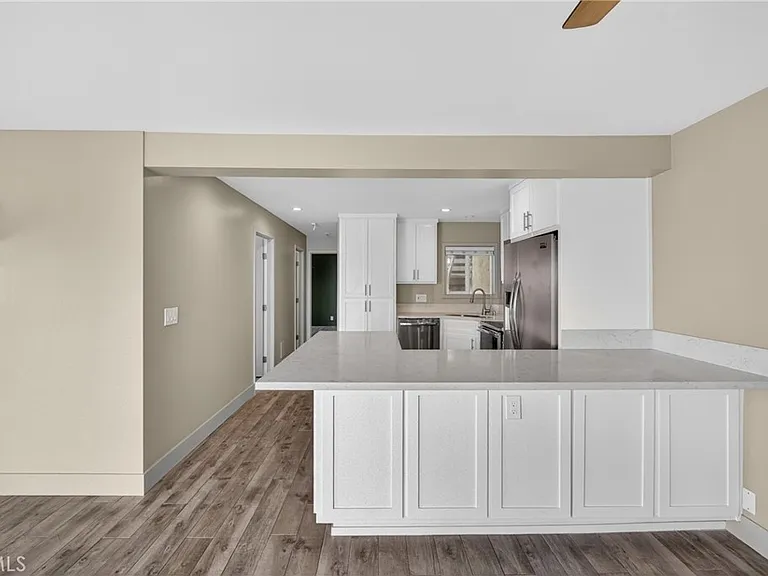 222 Arch St #6 — Photo 21
