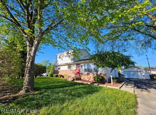 47564 Ryan Rd, Shelby Township, MI 48317