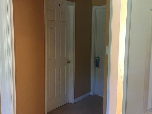 Hallway to 2nd & 3rd bedroom