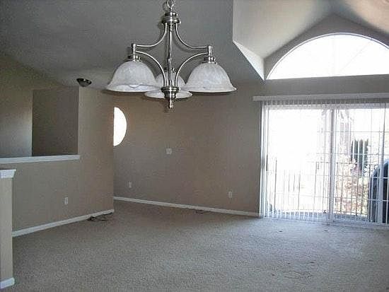 Living Room/ Dining room
