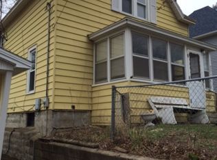 227 Mohawk St, Waterloo, IA 50703