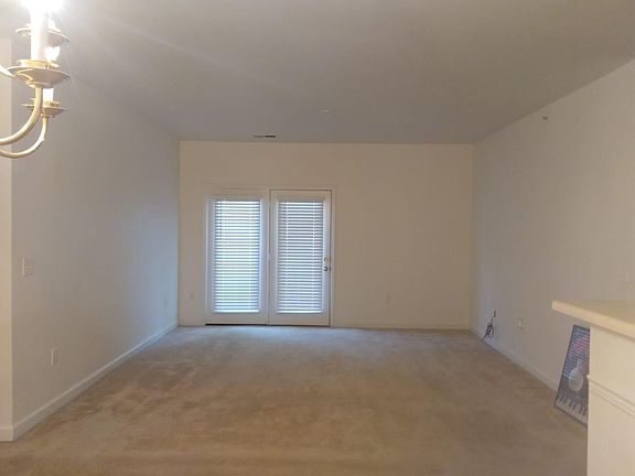 3rd image of 10613 Hill Point Ct