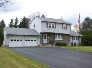 69 E 6th St, Oneida, NY 13421
