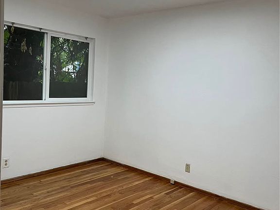 3rd image of 3322 Y St