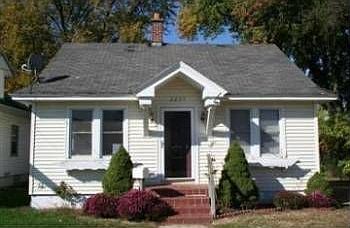 1st image of 2237 Beverly Ave SW