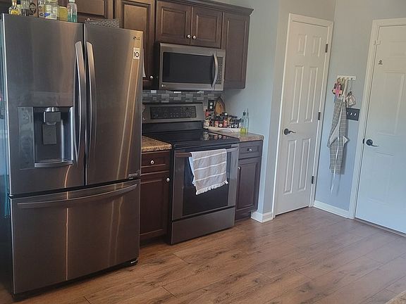 5th image of 34 Dakota Ln
