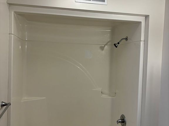 4th image of 1022-5 S Conklin Hill Dr