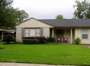 5921 Grape St, Houston, TX 77074