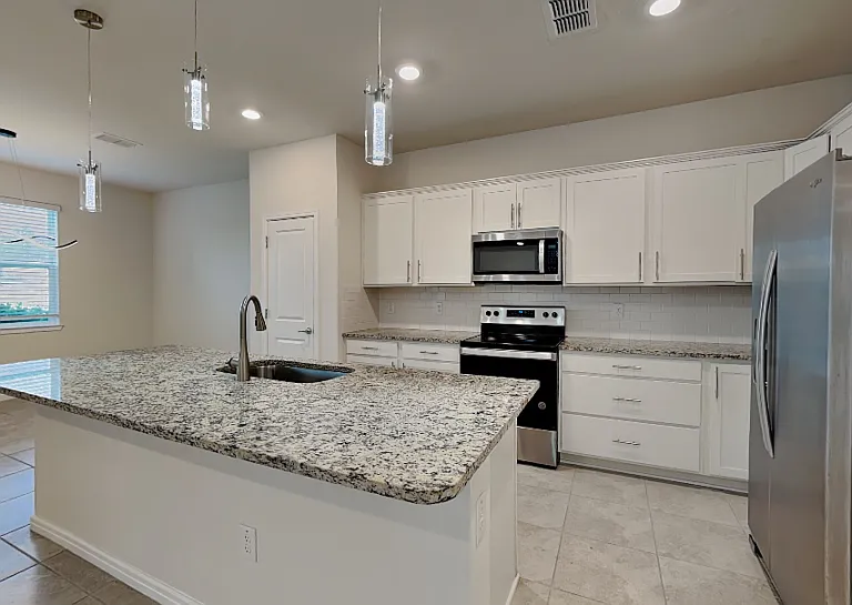20781 Monza Loop — Photo 7