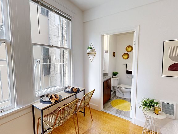 3rd image of 540 Leavenworth St APT 104